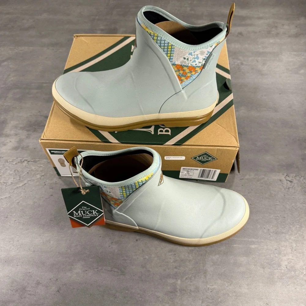 Muck Boot Company Originals Ankle Women 11/12 MOAW200 Light Blue Patchwork NEW
